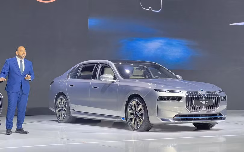 Xe điện hạng sang BMW i7 ra mắt Việt Nam