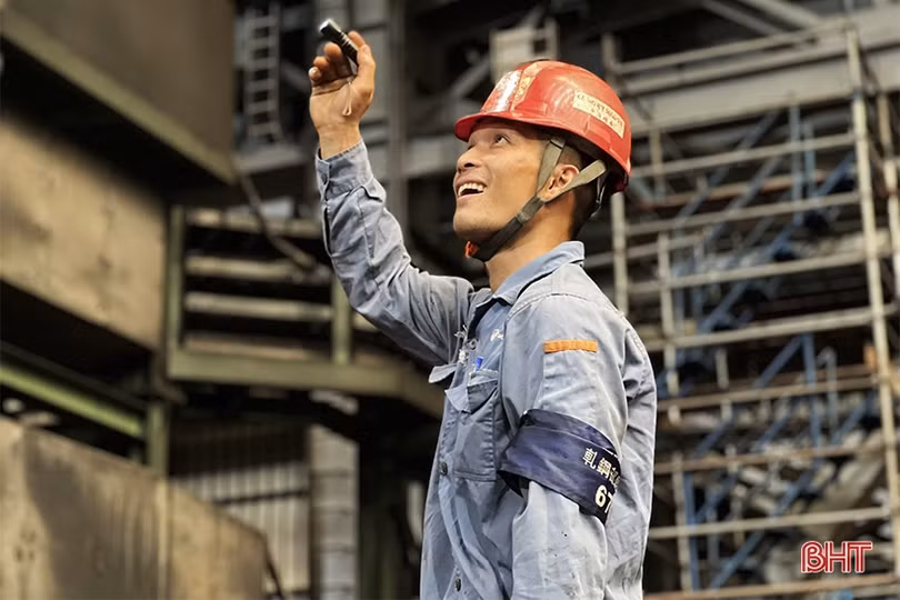 Công nhân Khu kinh tế Vũng Áng gác lễ, bám công trường