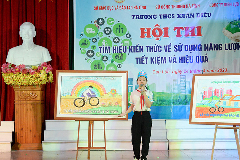 Học sinh Can Lộc sôi nổi tìm hiểu kiến thức sử dụng năng lượng