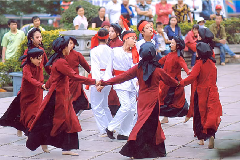 Nhớ về đất Tổ