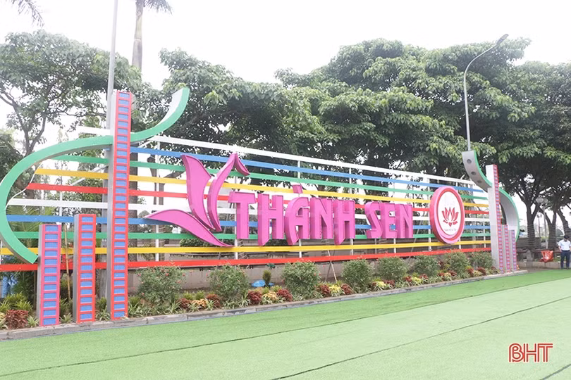 Gấp rút chuẩn bị khai trương phố chuyên doanh đầu tiên ở Hà Tĩnh