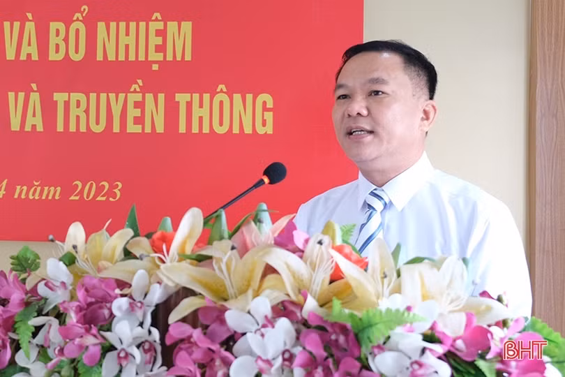 Công bố quyết định bổ nhiệm Phó Giám đốc Sở Thông tin và Truyền thông Hà Tĩnh