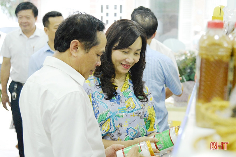 Khai trương cửa hàng bán sản phẩm OCOP thứ 4 tại Can Lộc