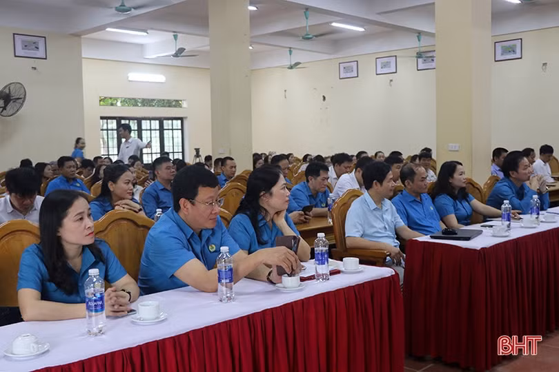 Công đoàn Viên chức tỉnh phát động Tháng Công nhân