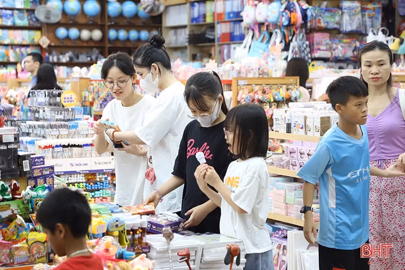 Điểm vui chơi, mua sắm tại TP Hà Tĩnh thu hút khách dịp lễ