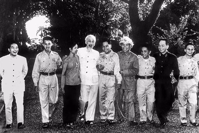 “Bác Hồ ơi! Toàn thắng về ta”