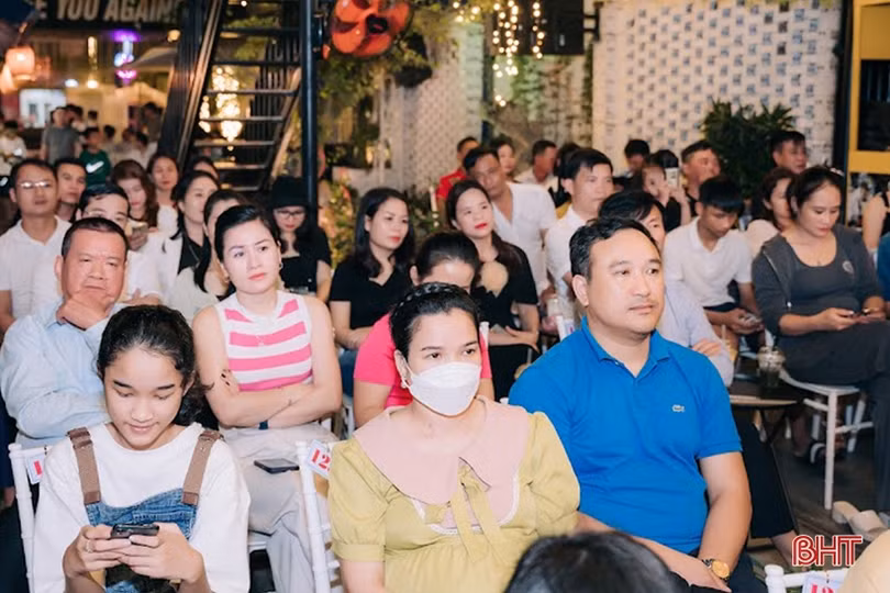 Lắng đọng những đêm nhạc Acoustic ở TP Hà Tĩnh