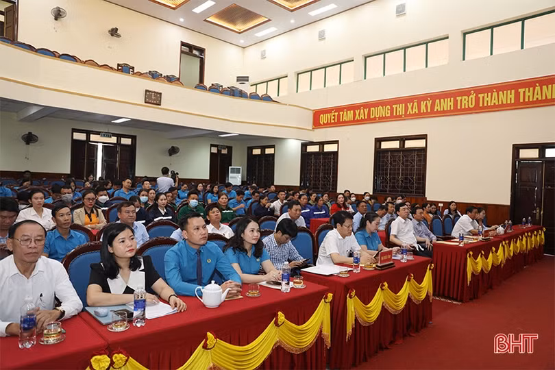 Tiếp tục chăm lo đời sống người lao động