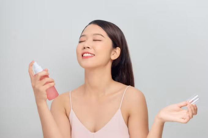 6 món mỹ phẩm cần thiết khi đi du lịch