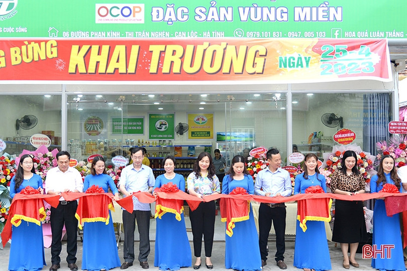 Khai trương cửa hàng bán sản phẩm OCOP thứ 4 tại Can Lộc