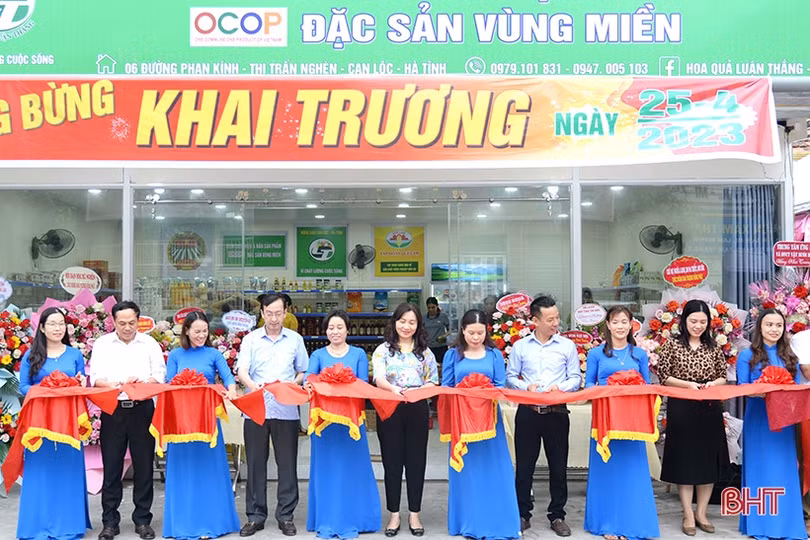 Khai trương cửa hàng bán sản phẩm OCOP thứ 4 tại Can Lộc