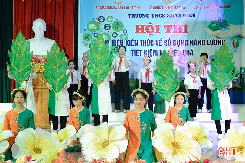 Học sinh Can Lộc sôi nổi tìm hiểu kiến thức sử dụng năng lượng