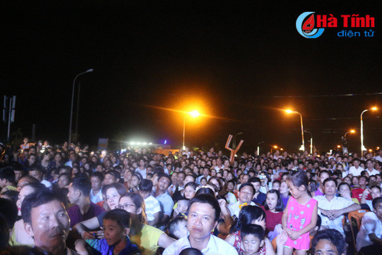 sau lang dem nhac tinh que danh cho nguoi dan loc ha