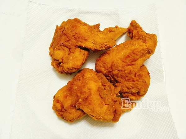 hoc chien canh ga kieu nay khien be me man chan han an tiem