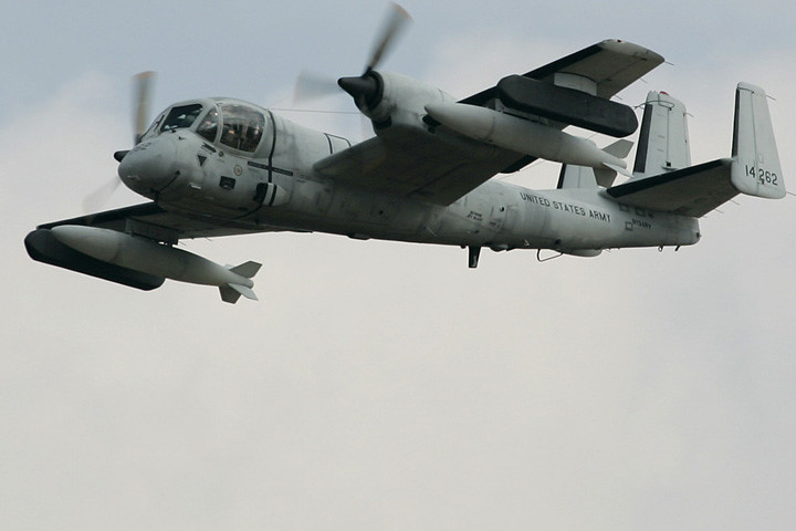 ve ham ho cua may bay trinh sat chien thuat my mohawk