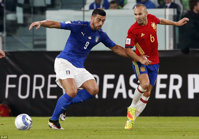 tay ban nha italia kinh dien tai bernabeu