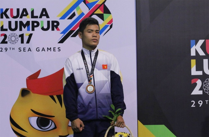 vo si viet nam gay tay bi xu thua o tran tranh hc vang voi malaysia