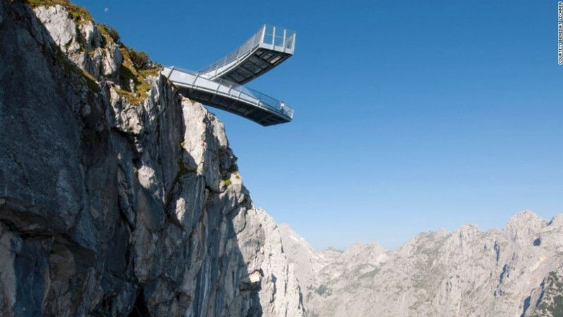 dia diem ngam canh khien du khach thot tim