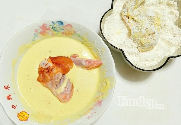 hoc chien canh ga kieu nay khien be me man chan han an tiem