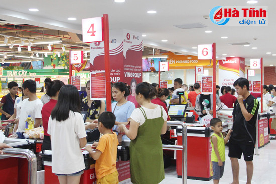 san hang giam gia dip nghi le