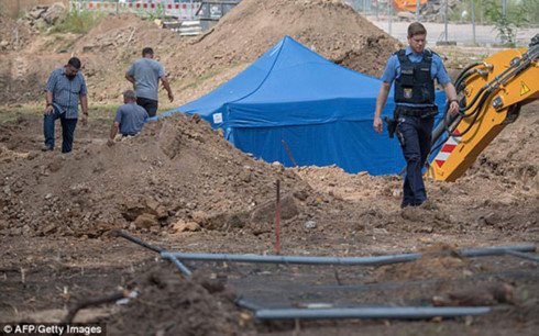 duc so tan hon 60 000 nguoi de thao go bom min tu the chien 2