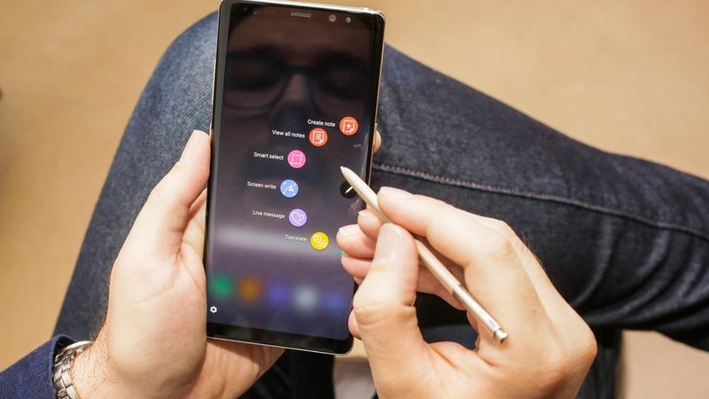 nhung bom tan smartphone sap ra mat trong thang 9