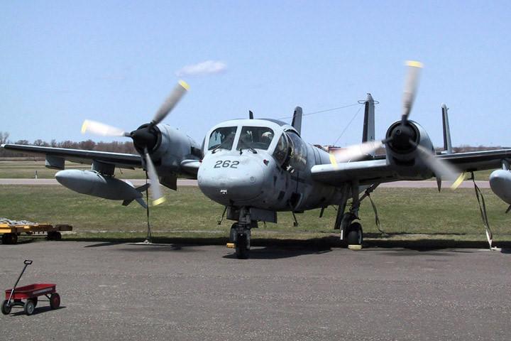 ve ham ho cua may bay trinh sat chien thuat my mohawk