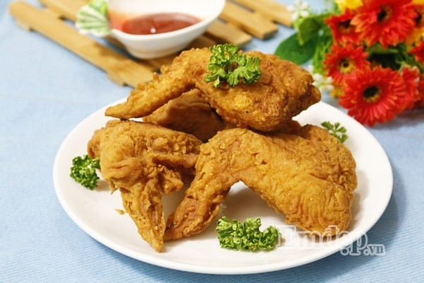 hoc chien canh ga kieu nay khien be me man chan han an tiem