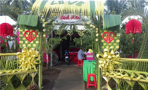 nhung cong cuoi bang la dua chat nhat qua dat