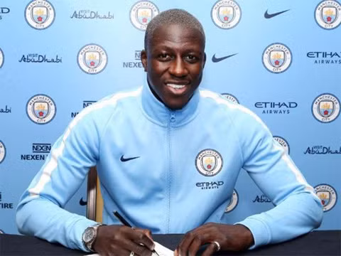 10 ban hop dong dat gia nhat he 2017