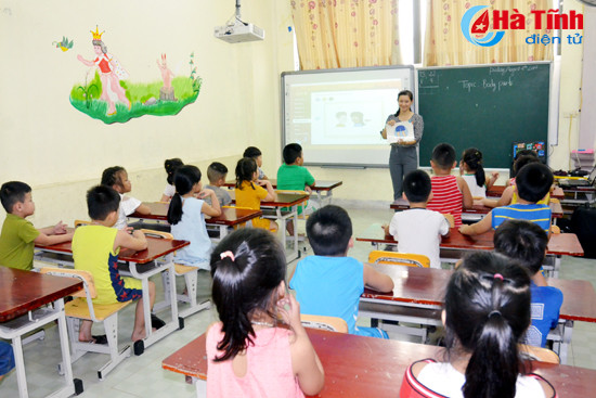 khai giang can ke ha tinh van thieu hon 1 200 giao vien