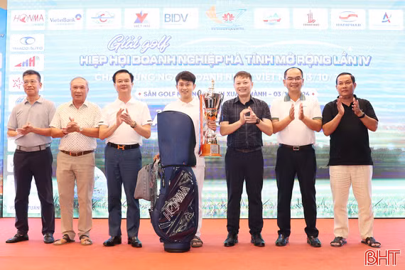 144 golfer tham gia Giải golf Hiệp hội Doanh nghiệp Hà Tĩnh lần thứ IV