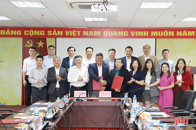 Trường Đại học Hà Tĩnh và Mitraco Hà Tĩnh ký kết bản ghi nhớ hợp tác. bqbht_br_5.jpg