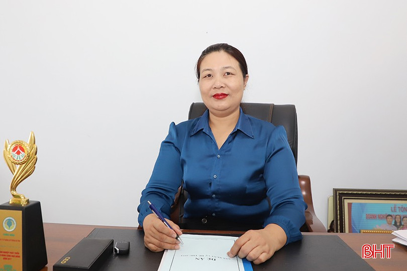 Bà Võ Thị Hồng Minh - Chủ tịch HĐQT kiêm Giám đốc điều hành Công ty CP Giống cây trồng và Thương mại Hà Tĩnh. 11-7312.jpg