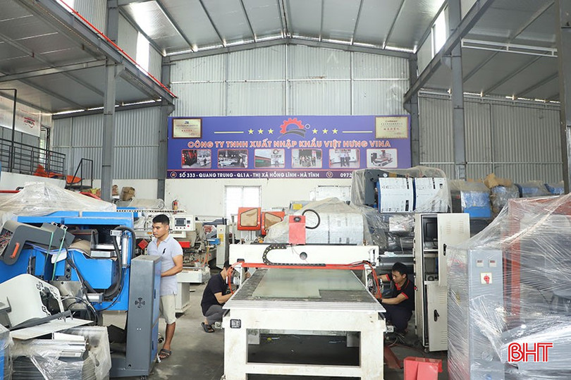 Công ty TNHH Xuất nhập khẩu Việt Hưng Vina chuyên cung cấp các loại máy công nghiệp cho thị trường toàn quốc. 1.jpg