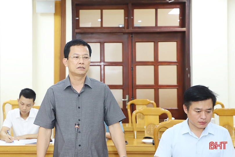 Giám đốc Sở Tài chính Nguyễn Trọng Hiếu phát biểu tại phiên họp. bqbht_br_a9.jpg