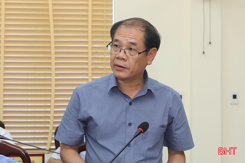 Phó Trưởng ban Nội chính Tỉnh ủy Nguyễn Tuấn báo cáo tại phiên tiếp công dân. 1.jpg