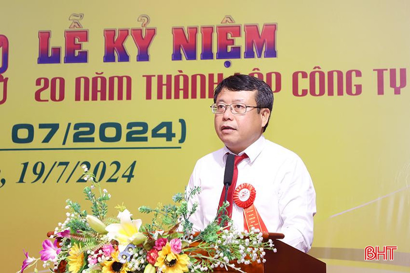 Ủy viên BTV Tỉnh ủy Hà Tĩnh, Bí thư Thành ủy Dương Tất Thắng phát biểu tại buổi lễ. 1.jpg