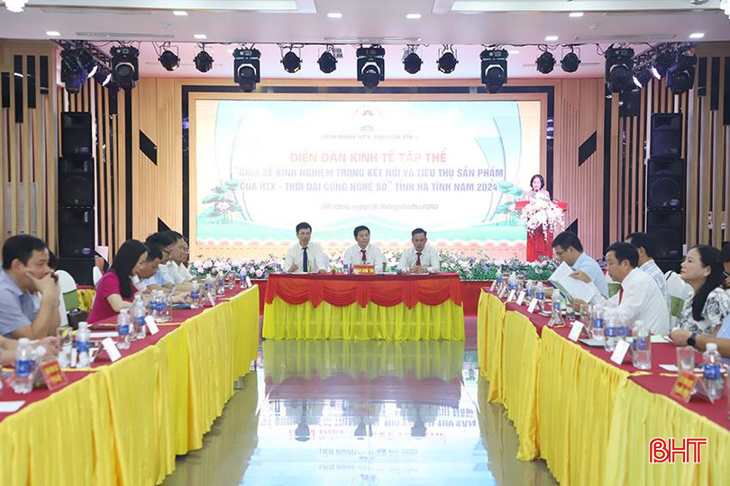 Toàn cảnh diễn đàn. 3.jpg