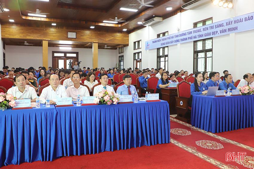 Đại biểu tham dự đại hội. 888.jpg