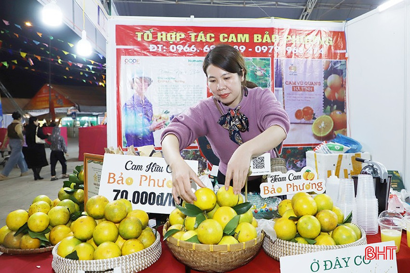 Dù có mức giá cao hơn nhiều cơ sở khác nhưng cam Bảo Phương vẫn được nhiều khách hàng ưu tiên lựa chọn nhờ khẳng định được chất lượng.