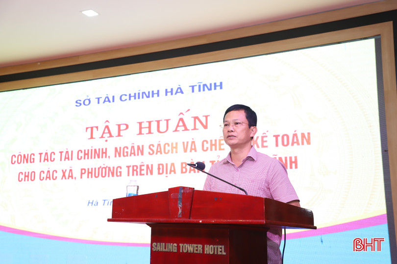 Giám đốc Sở Tài chính Nguyễn Trọng Hiếu khai mạc tập huấn. bqbht_br_img-1548.jpg