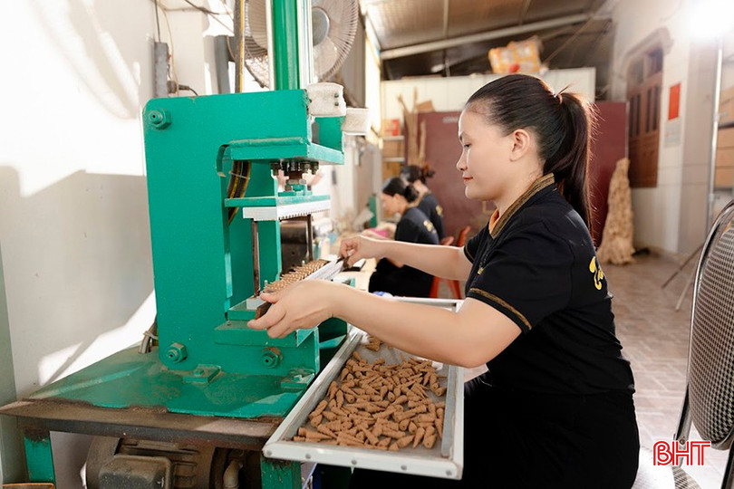 Hiện nay, doanh thu của trầm hương Tâm Thiên Hương đã đạt khoảng 2 tỷ đồng/năm. 6.jpg