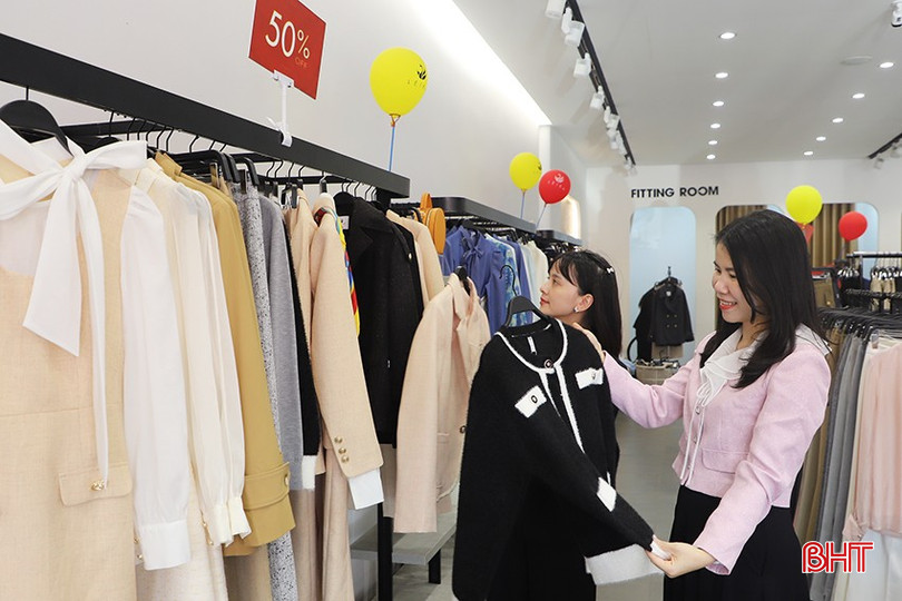 Doanh thu nhóm hàng may mặc trong tháng 1/2025 đạt khoảng 402 tỷ đồng, tăng 10% so với tháng trước. bqbht_br_9.jpg