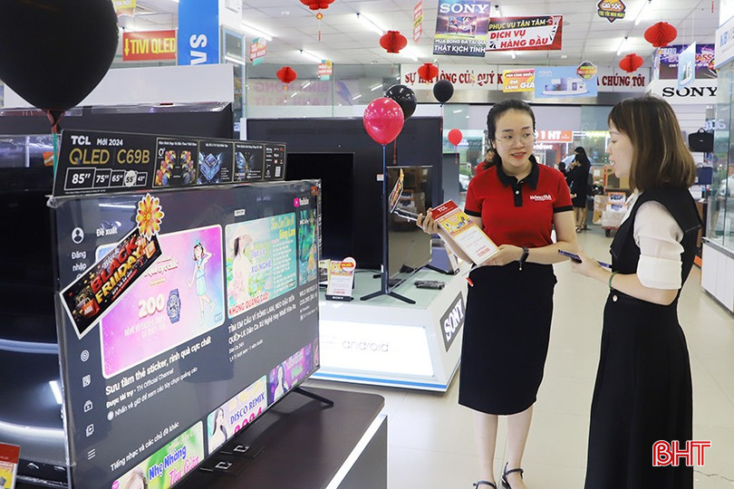 Khuyến mãi dịp Black Friday là cơ hội cho các nhà bán lẻ kích cầu sức mua, tăng doanh số bán hàng. Khuyến mãi dịp Black Friday là cơ hội cho các nhà bán lẻ kích cầu sức mua, tăng doanh số bán hàng.