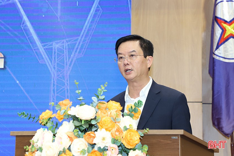 Phó Chủ tịch UBND tỉnh Trần Báu Hà phát biểu tại hội nghị. bqbht_br_3.jpg