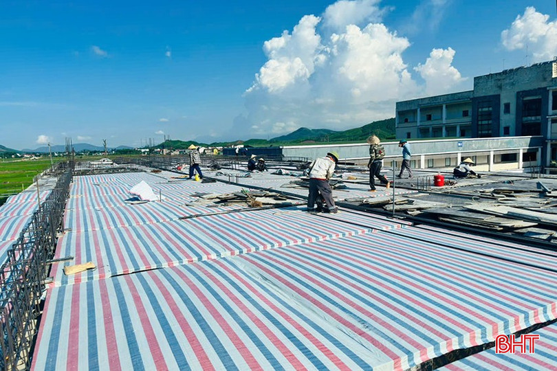 Liên danh Công ty TNHH Tư vấn và Xây dựng Thịnh Tiến, Công ty TNHH Đầu tư xây lắp và Thương mại Miền Trung thi công Dự án Nhà điều trị nội trú 2B thuộc dự án Trung tâm Y tế huyện Kỳ Anh. bqbht_br_1.jpg
