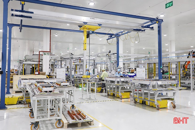 Triển khai chính quyền 2 cấp được kỳ vọng góp phần cải thiện môi trường đầu tư kinh doanh, thu hút đầu tư hiệu quả hơn. Triển khai chính quyền 2 cấp được kỳ vọng góp phần cải thiện môi trường đầu tư kinh doanh, thu hút đầu tư hiệu quả hơn.