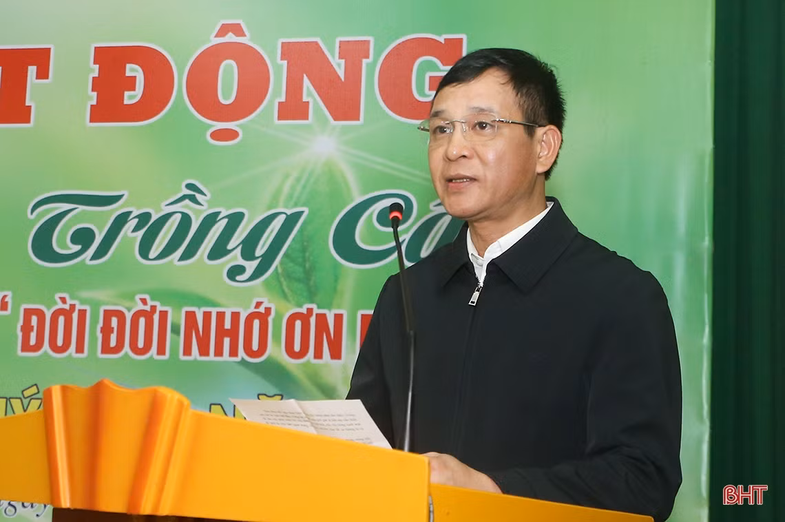 Chủ tịch UBND tỉnh dự lễ phát động trồng cây đầu xuân tại Can Lộc