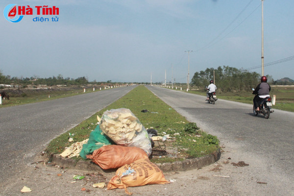rac tan cong duong ve khu du lich thien cam